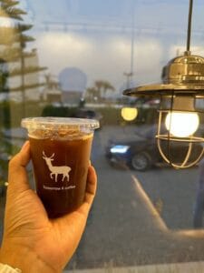 รถเช่าอุดรธานี ราคาประหยัด ขับเที่ยวร้าน Tomorrow X coffee ฟรีรับส่งสนามบิน