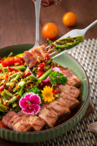 รถเช่า friencscarrent เสือหลงป่า ตำถั่วปูปลาร้า