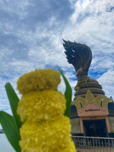 ไหว้พระธาตุพนม เส้นทางยอดนิยมของบริการรถเช่าอุดรพร้อมคนขับ