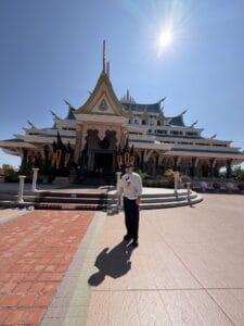 รีวิวเช่ารถอุดร Mg4 ขับไปเที่ยววัดป่าภูก้อน- friendscarrent