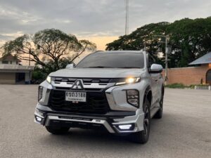 รถเช่า อุดร pajero 7 ที่นั้งสีขาว friendscarrent
