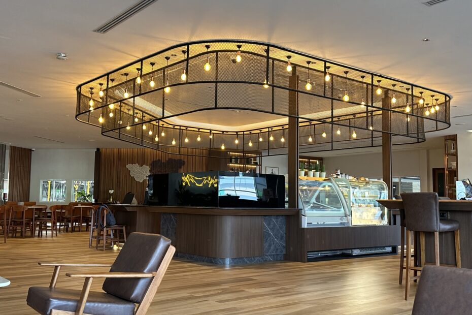 ภาพเคาน์เตอร์คาเฟ่ประกอบ สำหรับบทความศาลาแก้วกู่และคาเฟ่หนองคาย