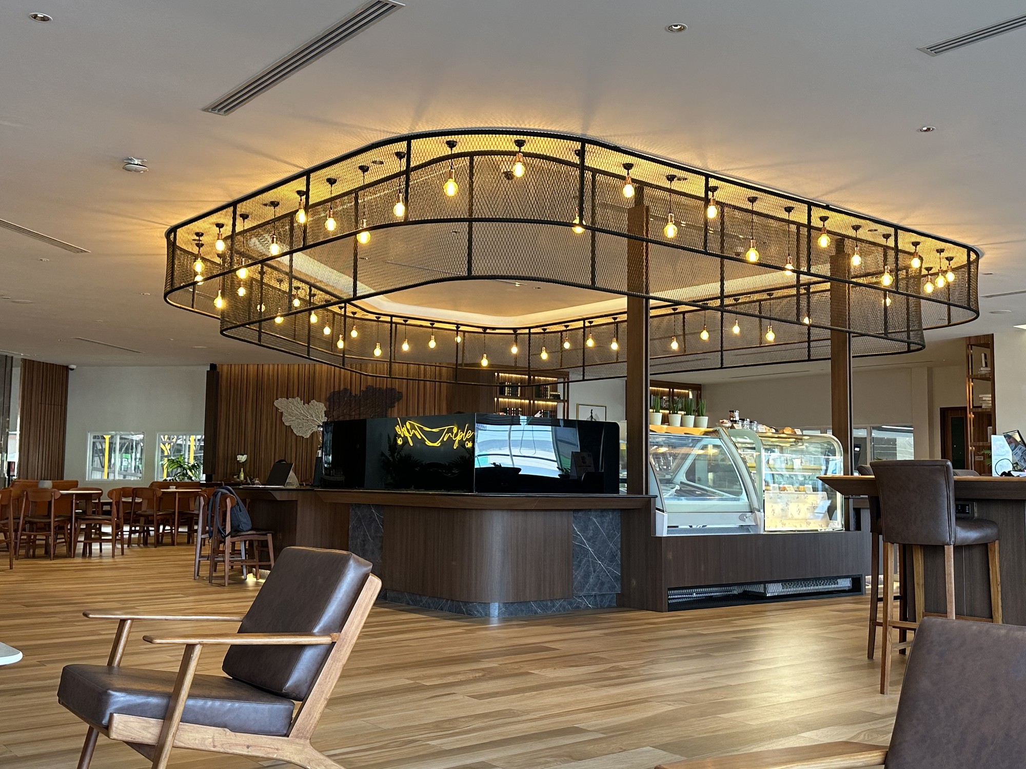 ภาพเคาน์เตอร์คาเฟ่ประกอบ สำหรับบทความศาลาแก้วกู่และคาเฟ่หนองคาย