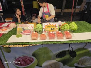 เที่ยวถนนคนเดินอุดรธานีแบบอิสระ ไม่ต้องง้อรถสาธารณะ เลือกใช้บริการรถเช่าอุดร Friendscarrent